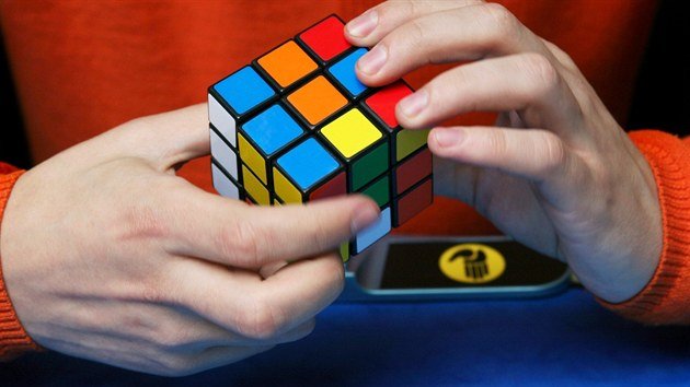 Кубик Рубика поможет собрать дополненная реальность