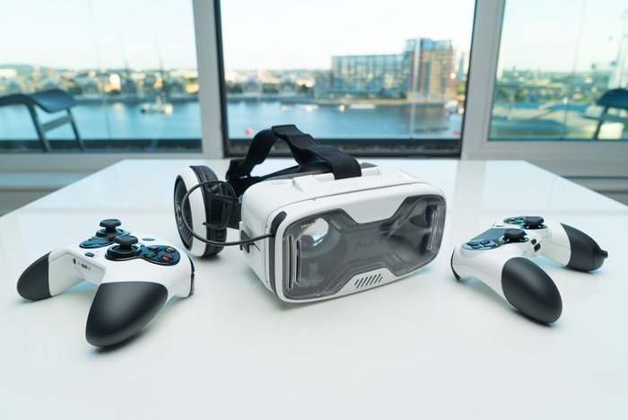 Играйте в нынешние и будущие консольные игры в VR со шлемом MVR Ascend