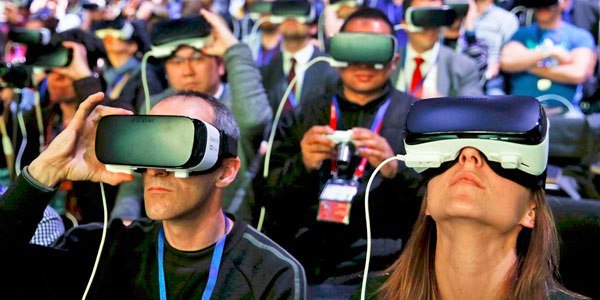 Samsung пытается создать собственную VR-гарнитуру