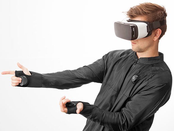 Куртка виртуальной реальности от компании Machina взорвала интернет