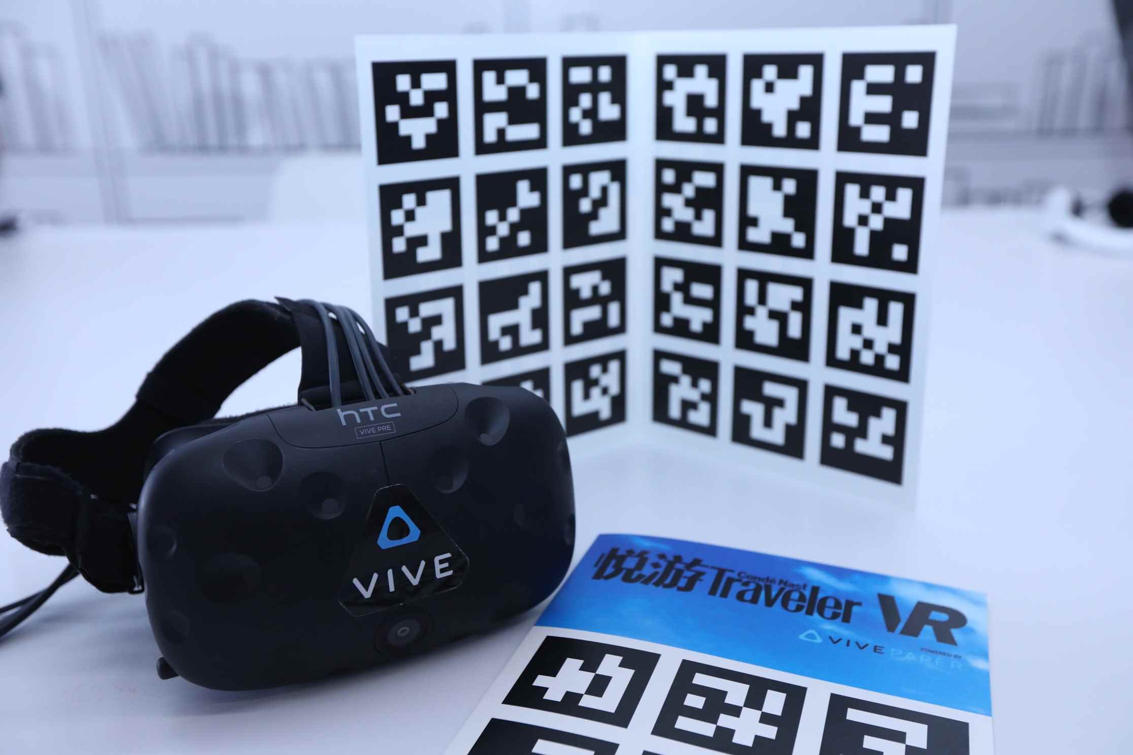 HTC представляет Vivepaper: приложение для чтения VR журналов
