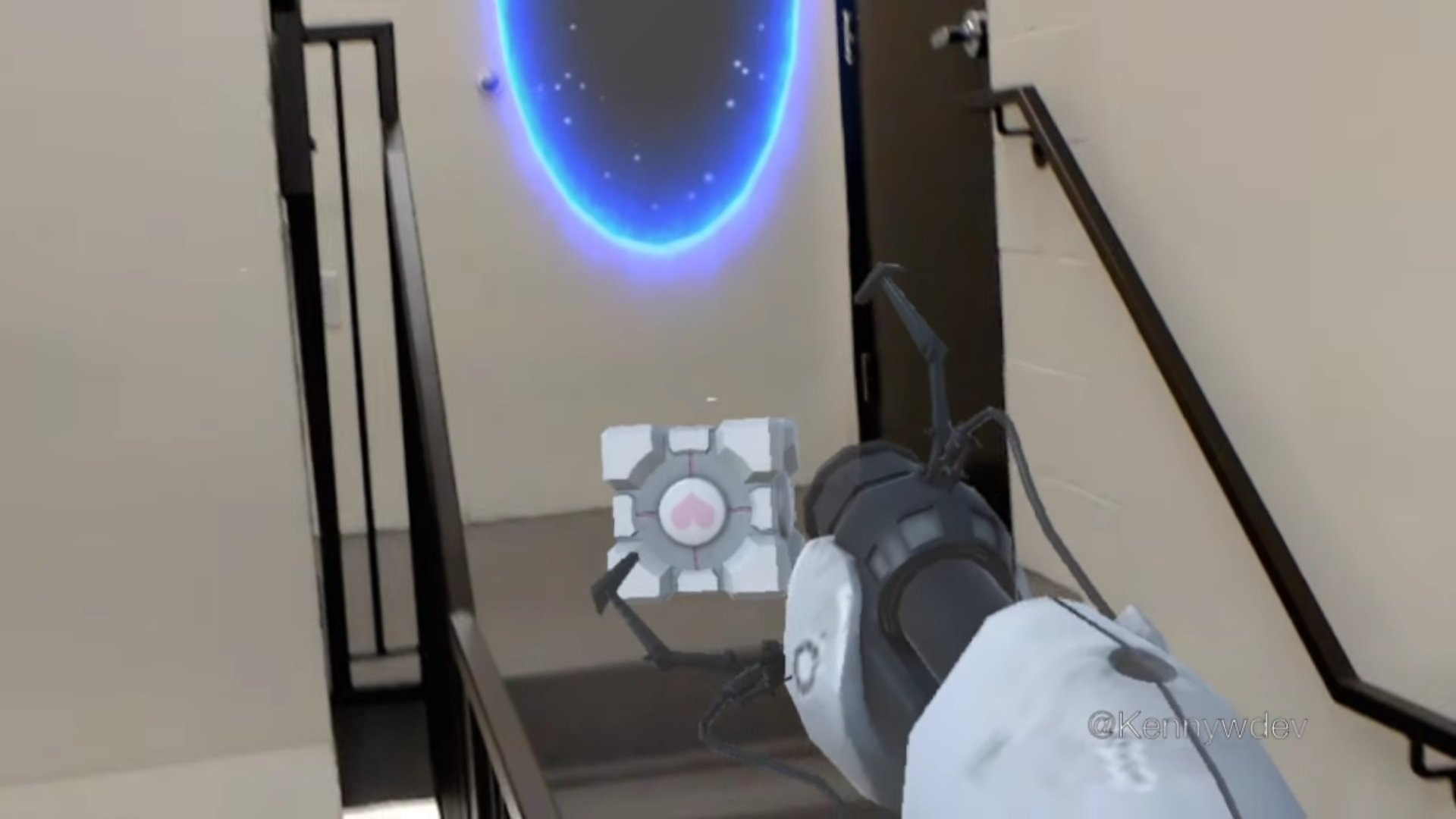 На HoloLens перенесли механику головоломки Portal